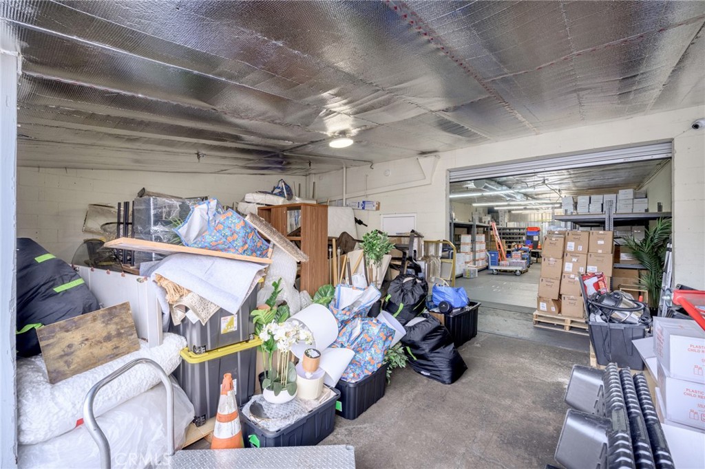 3210 N San Fernando Property Photo 23