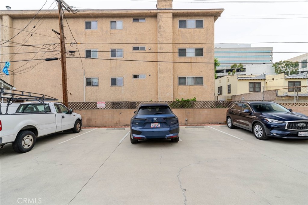 323 N Louise C Property Photo 18