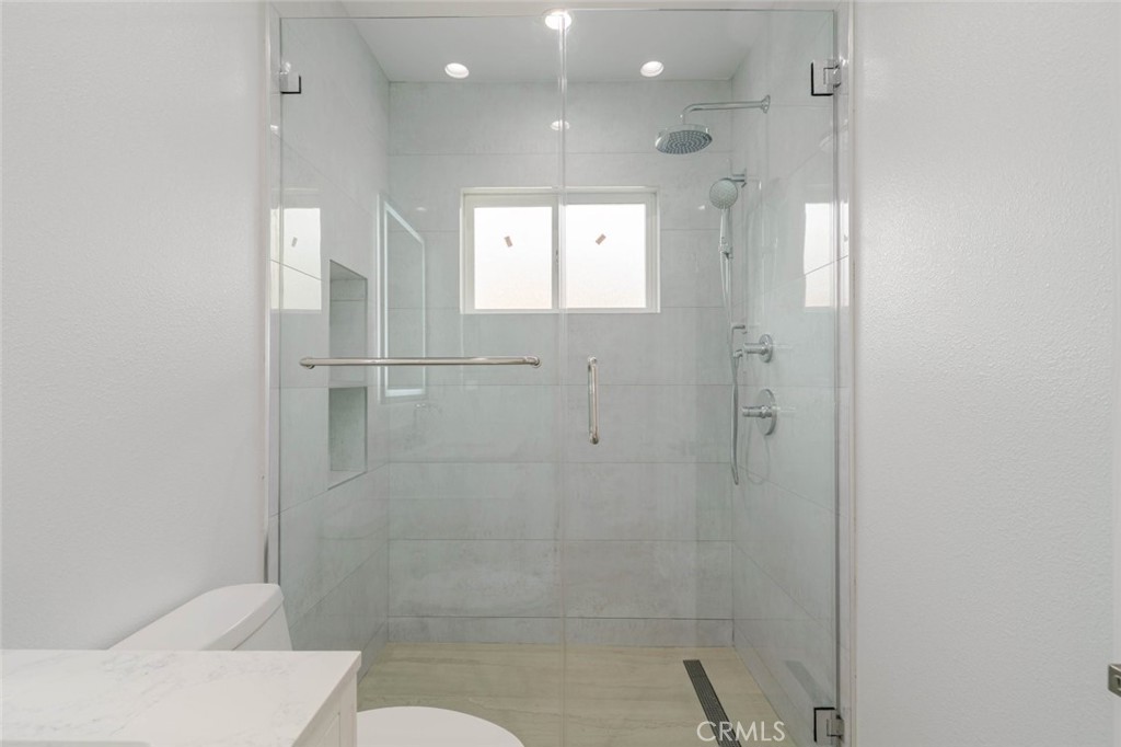 323 N Louise Street F Property Photo 16