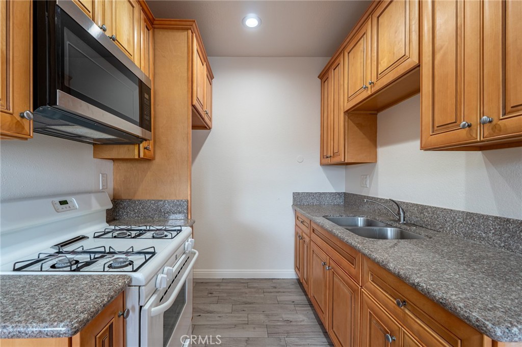10085 Tujunga Canyon Boulevard 4 Property Photo 4