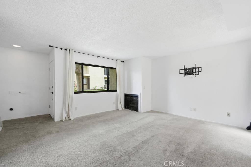 44200 Kingtree 16 Property Photo 7