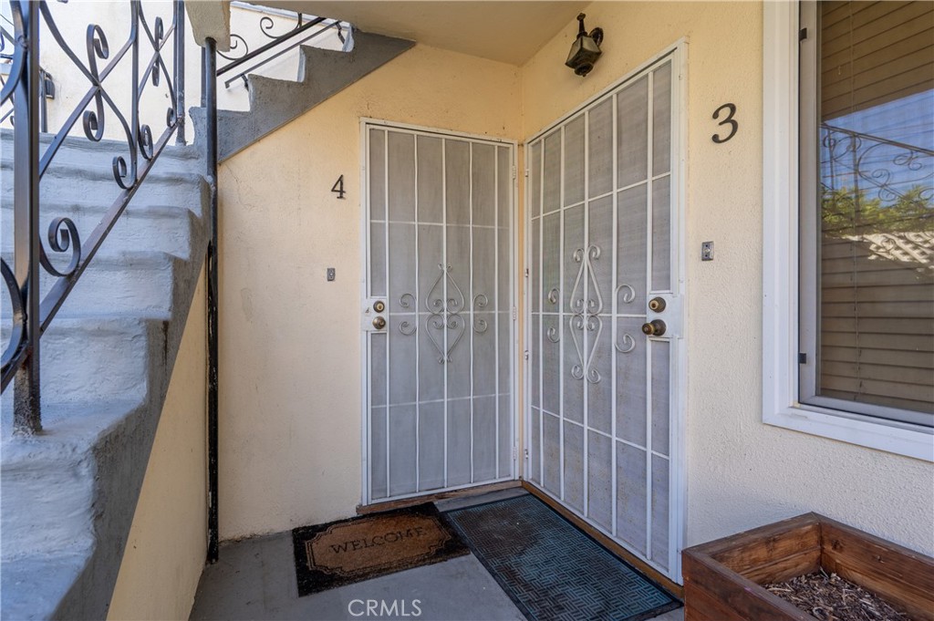 4579 Ambrose Avenue 4 Property Photo 2