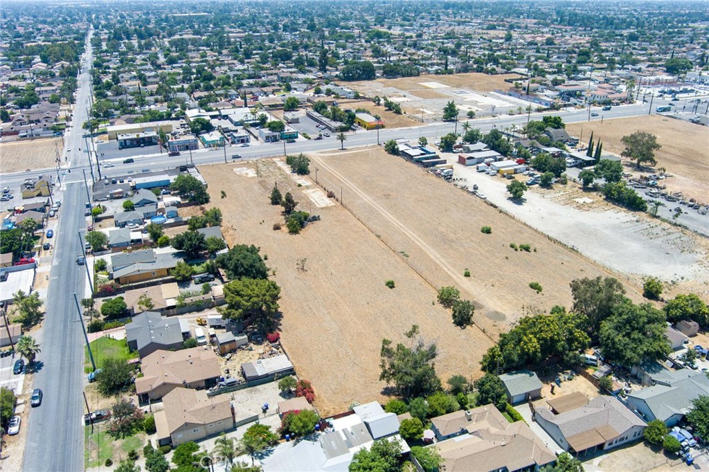 17848 17858 Foothill Boulevard Property Photo 6