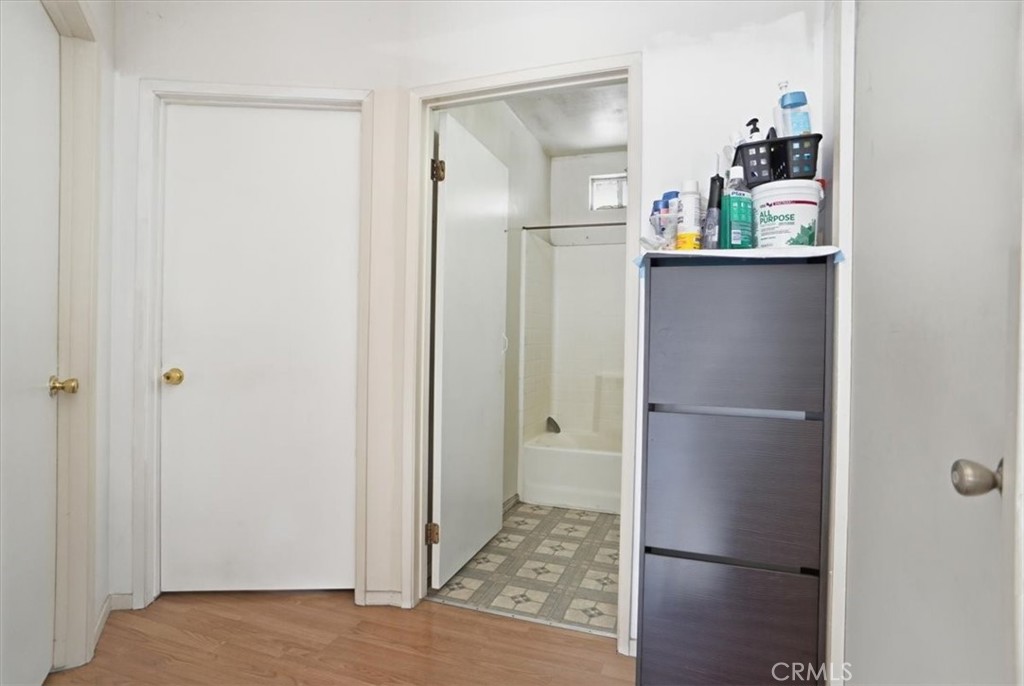 1257 1/2 N New Hampshire Property Photo 12