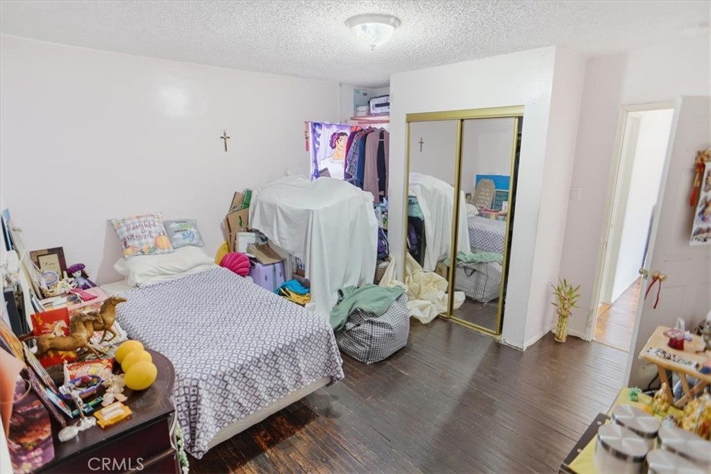 1257 1/2 N New Hampshire Property Photo 13