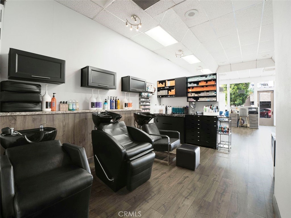 135 W California Boulevard Property Photo 11
