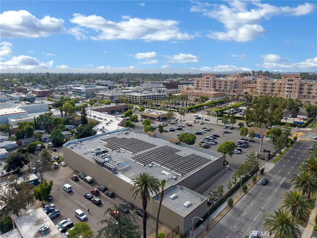 135 W California Boulevard Property Photo 20