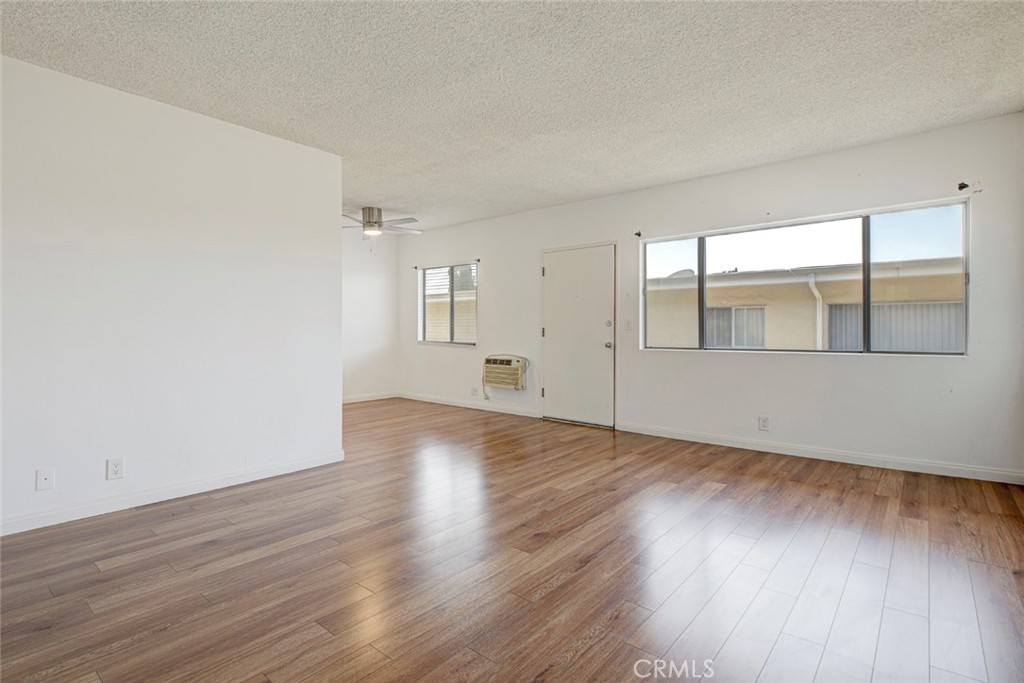1835 N Alexandria Boulevard 7 Property Photo 6