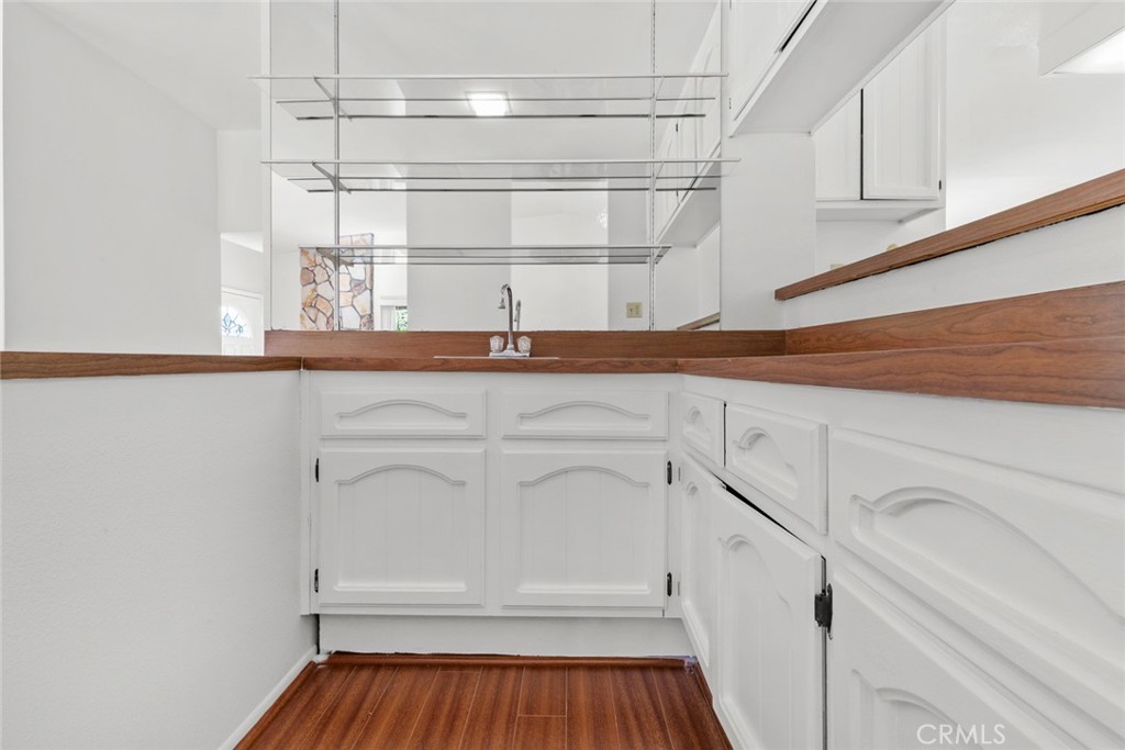 1321 Greenbriar Road Property Photo 10