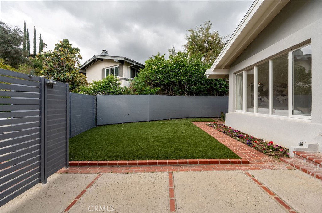 19281 Berclair Lane Property Photo 4