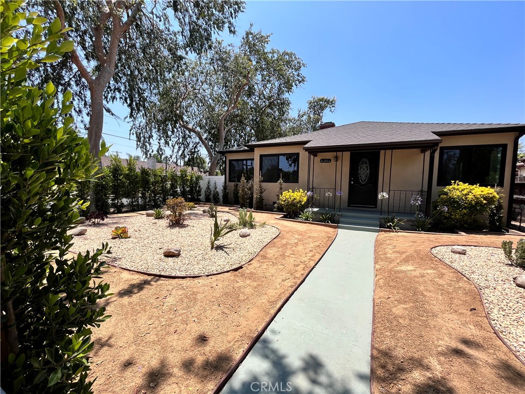 6305 Carpenter Property Photo 1