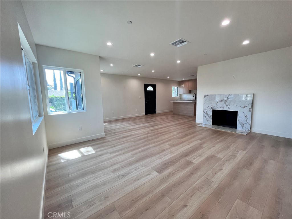 6305 Carpenter Property Photo 4