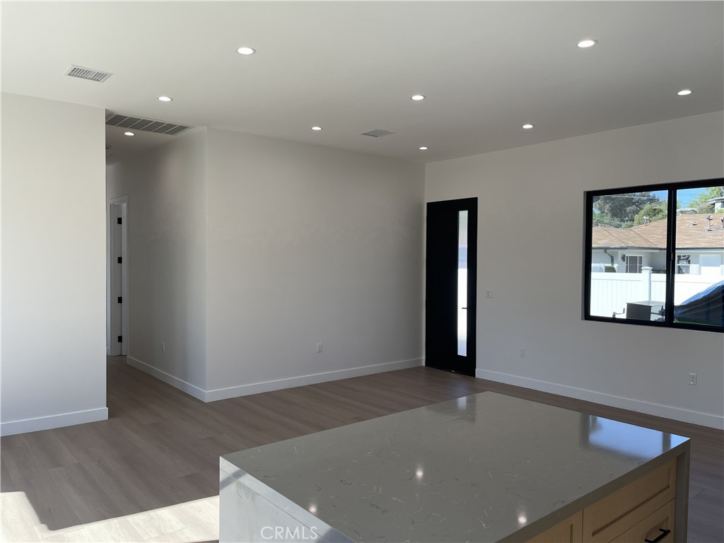 9626 Stonehurst Avenue Property Photo 7