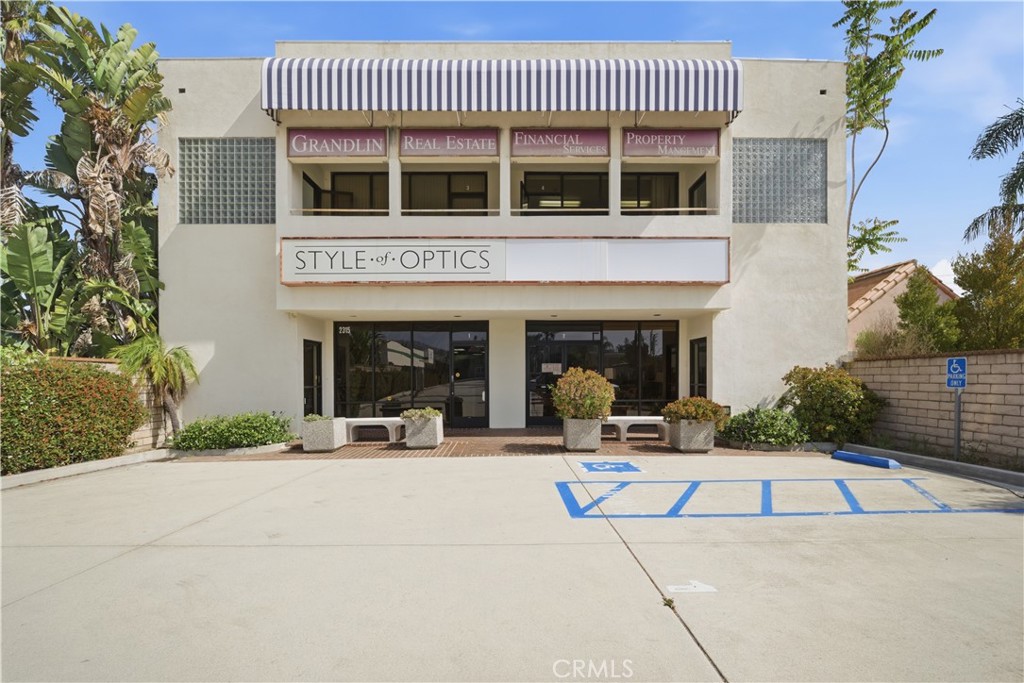 2315 Pacific Coast Property Photo 1