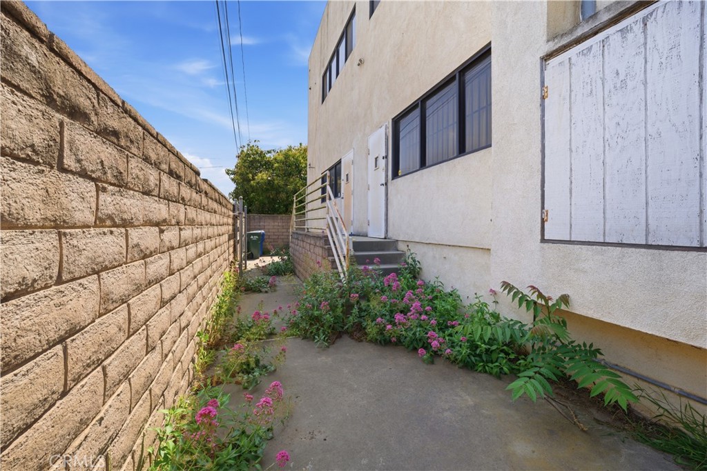 2315 Pacific Coast Property Photo 22