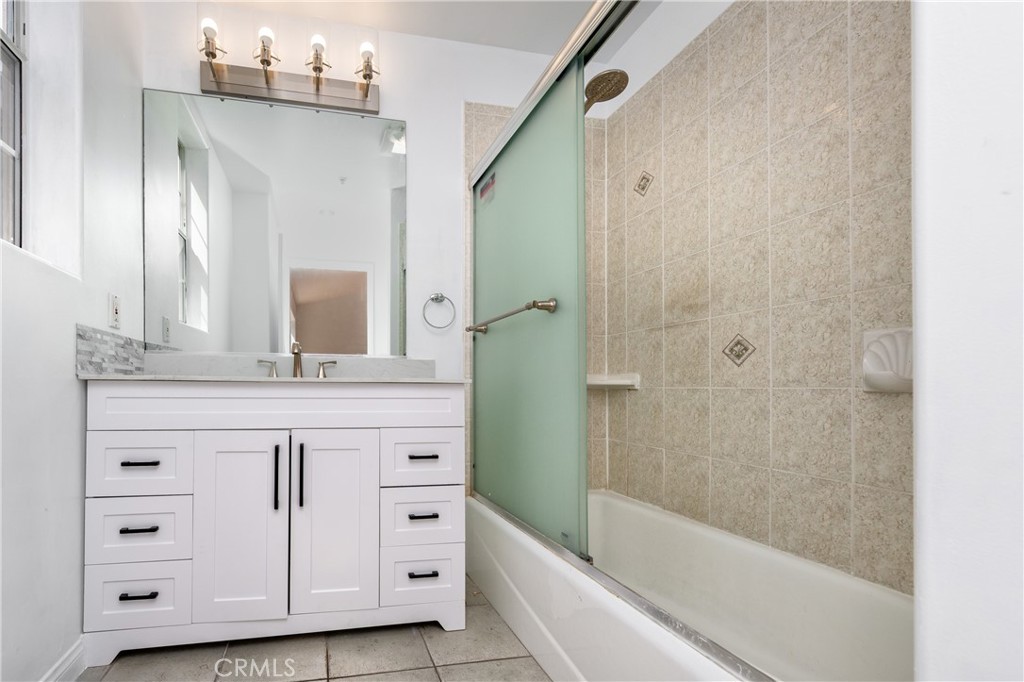 455 W Wilson 2 Property Photo 16