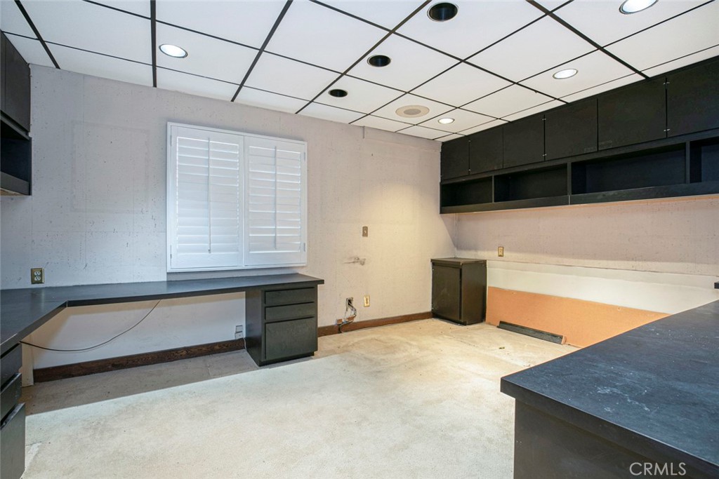 208 S Louise Street Property Photo 13