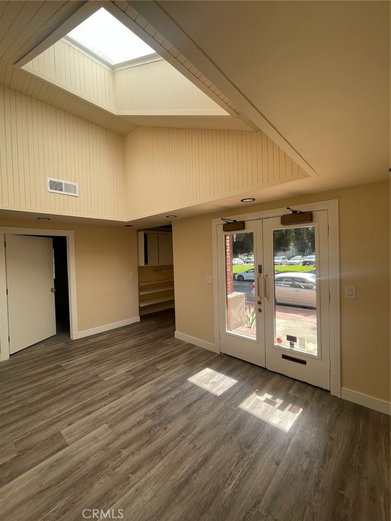 208 S Louise Street Property Photo 14
