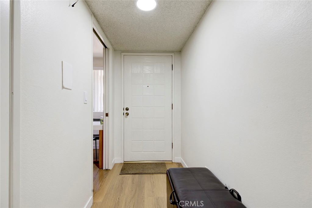 125 W Mountain Street 216 Property Photo 3