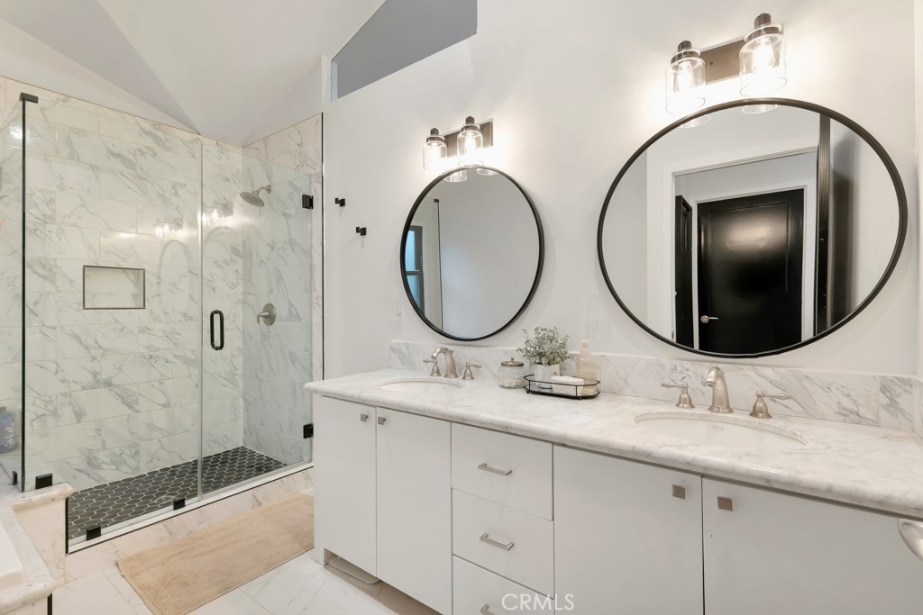 6013 Lubao Avenue Property Photo 13