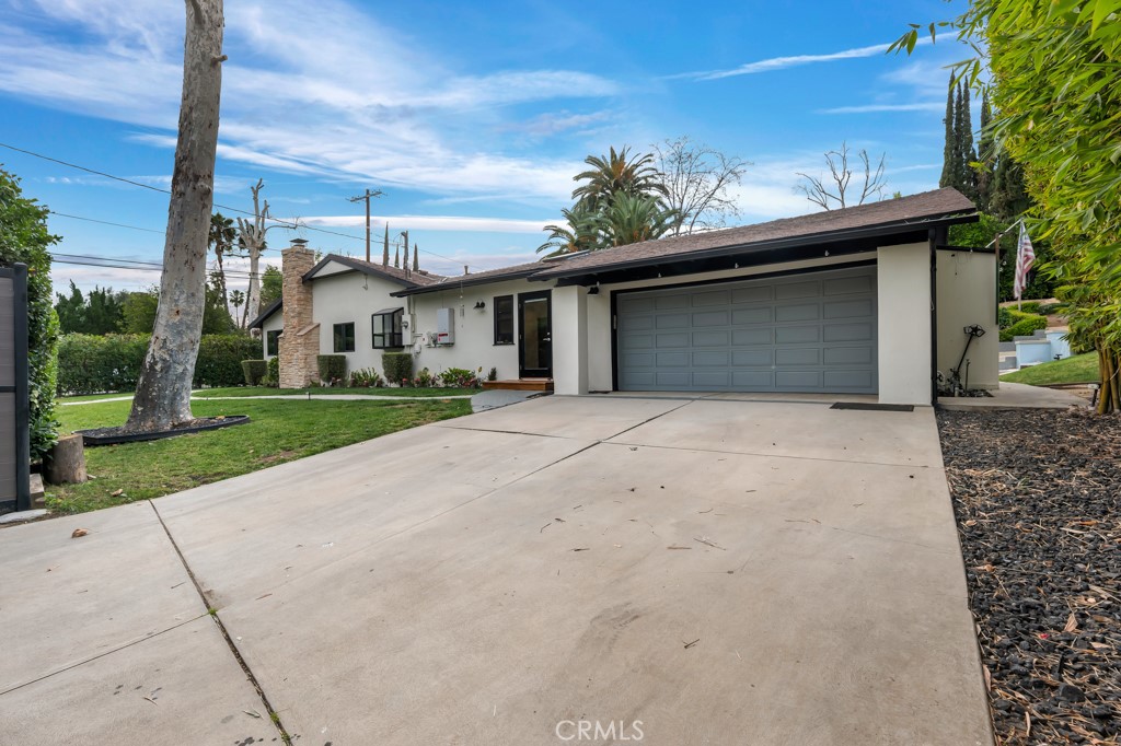 6013 Lubao Avenue Property Photo 23