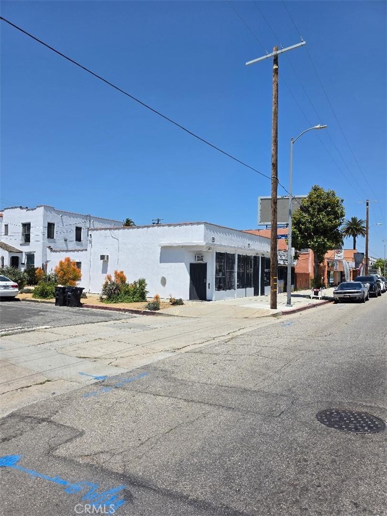 7427 Crenshaw Boulevard Property Photo 1