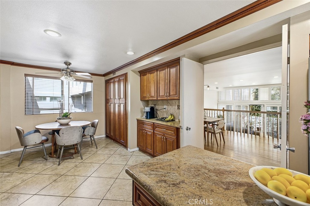 5305 White Oak Avenue D Property Photo 18