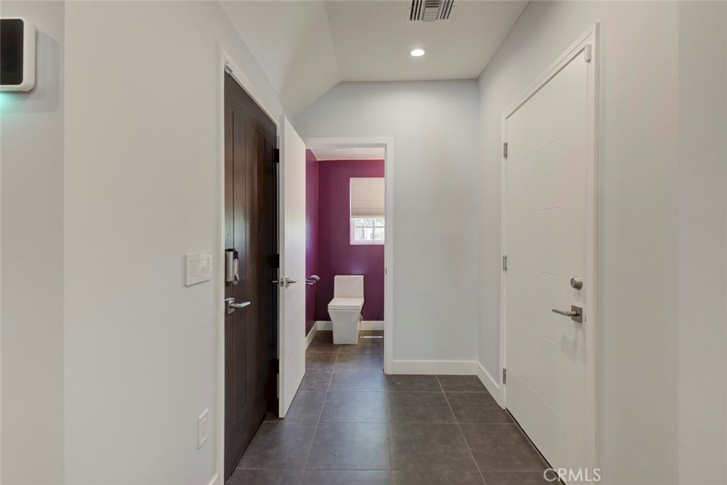 523 E Fairmount Property Photo 7
