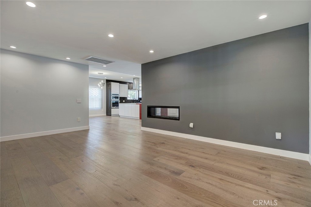523 E Fairmount Property Photo 14