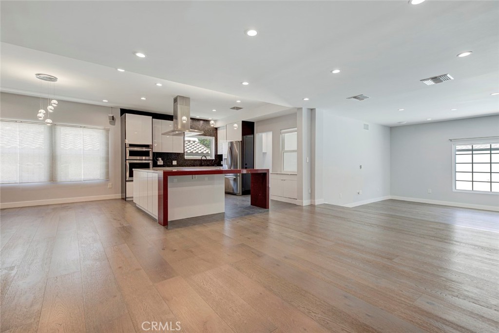 523 E Fairmount Property Photo 19