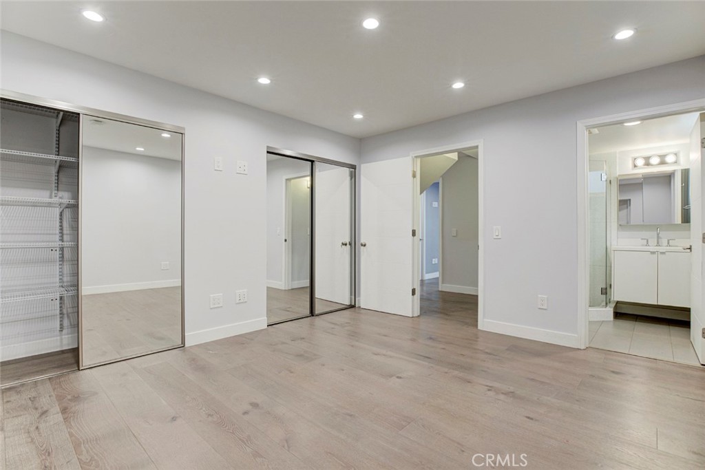 523 E Fairmount Property Photo 33