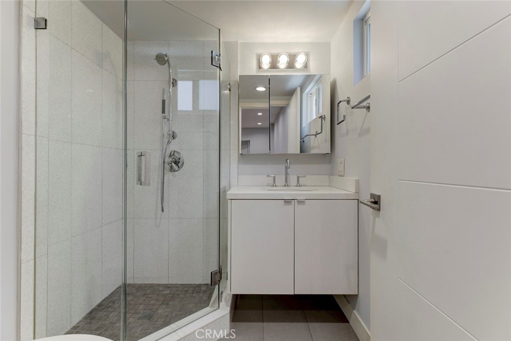 523 E Fairmount Property Photo 34