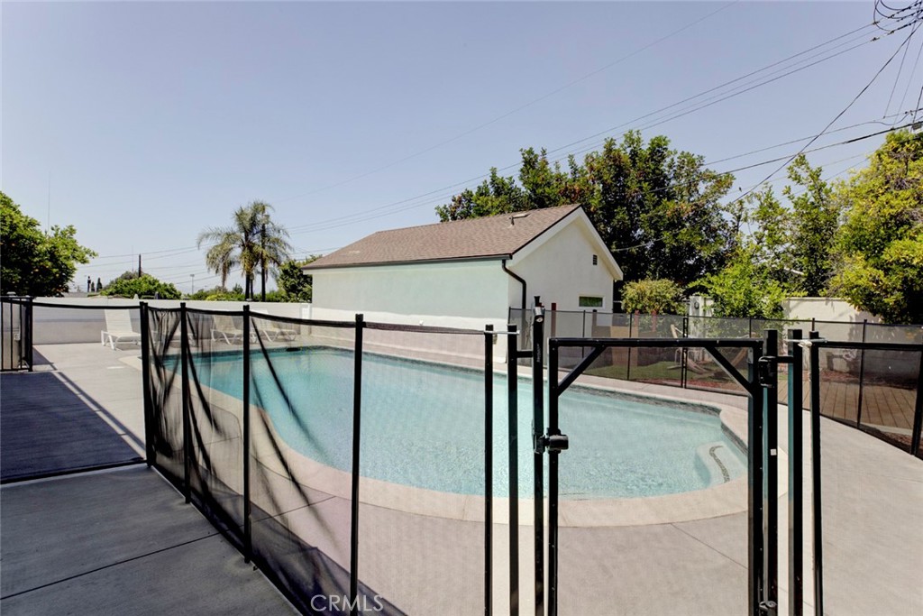 523 E Fairmount Property Photo 65