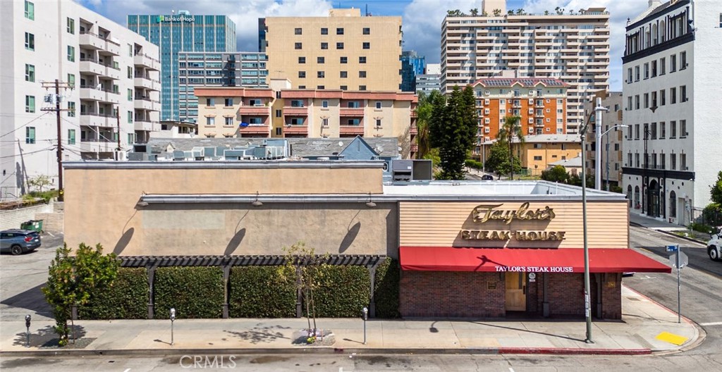 3361 W 8th Street Property Photo 1