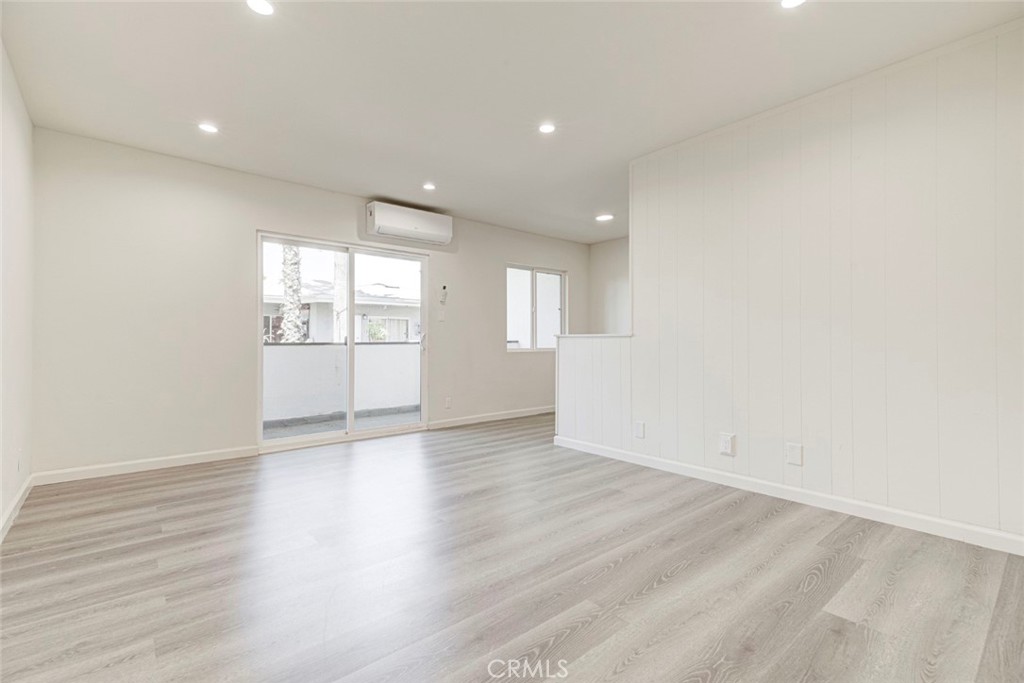 12817 Barbara Ann Property Photo 4