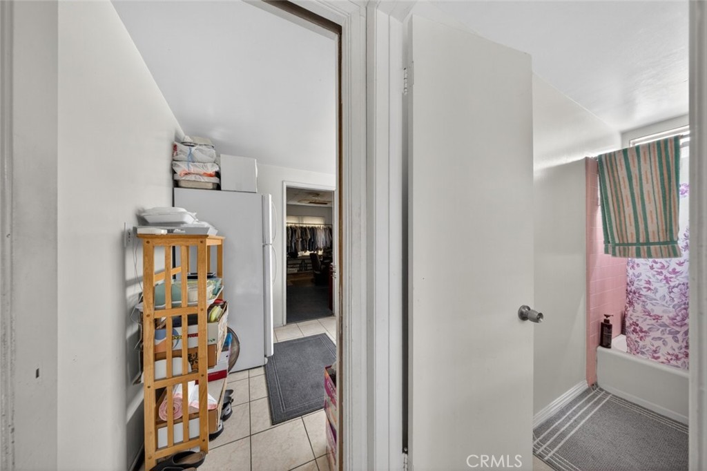 3212 Drew Street Property Photo 14