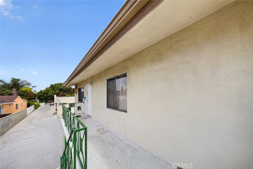 3212 Drew Street Property Photo 28