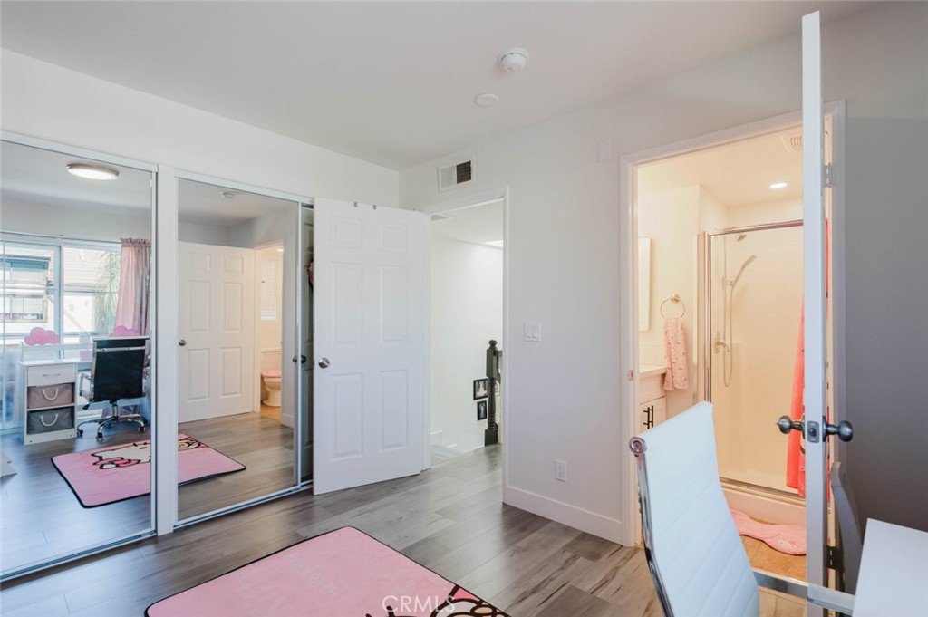 10128 Hillhaven Avenue 101 Property Photo 17