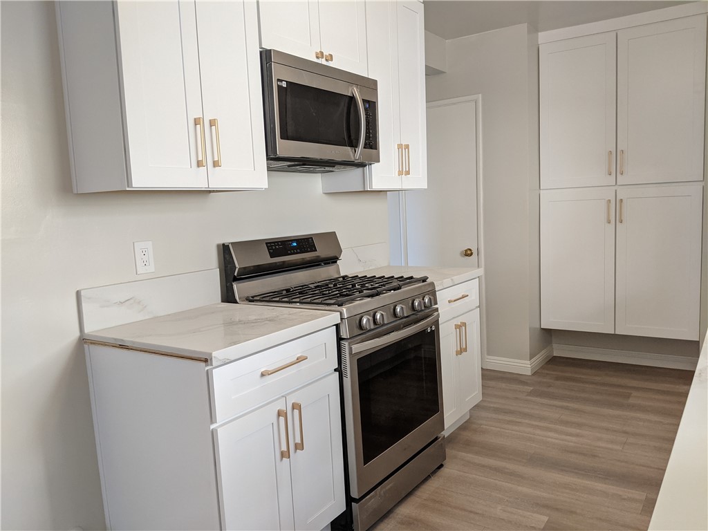 4515 Castle Lane Property Photo 4