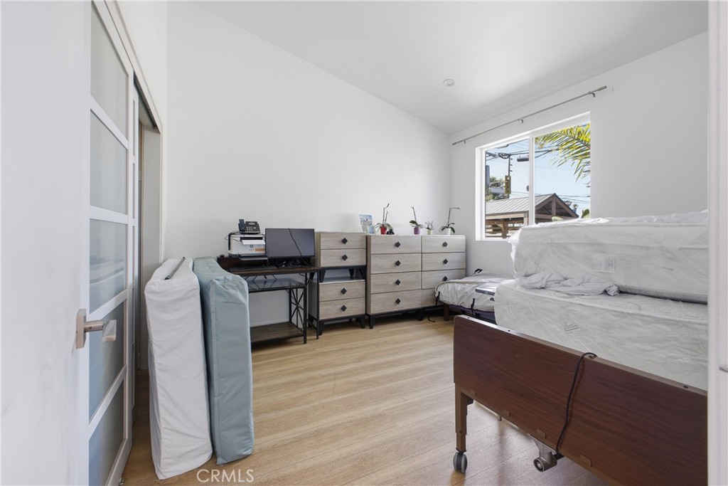 18853 Saticoy Street Property Photo 75
