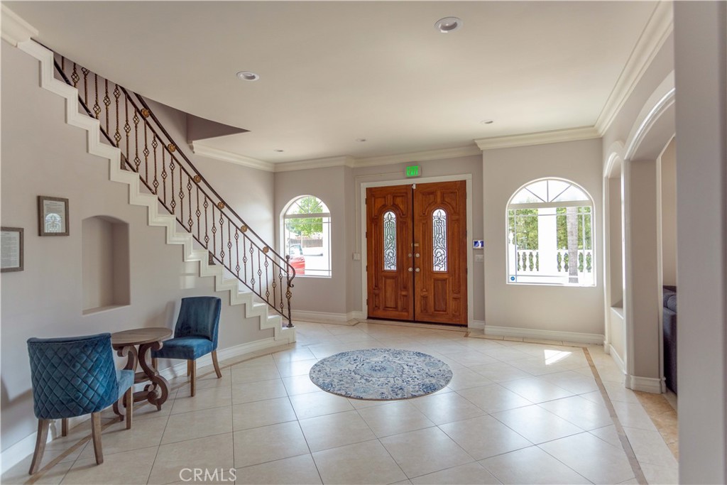 5449 Woodman Avenue Property Photo 2