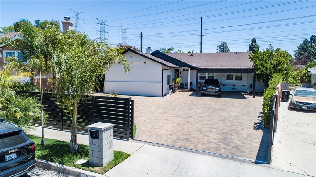 9728 Rhea Property Photo 1