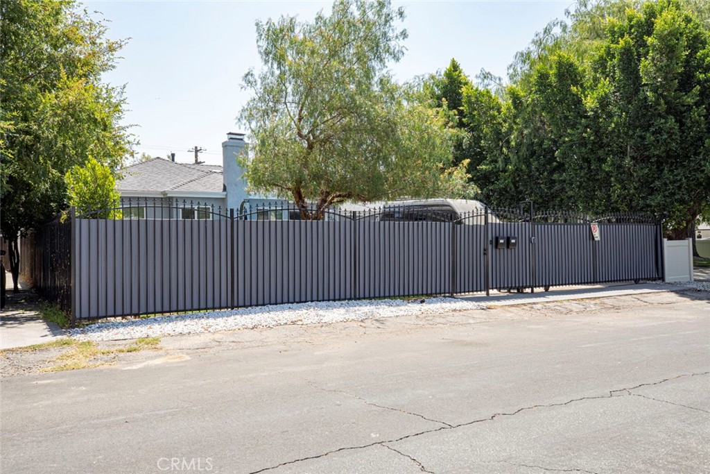 6206 Camellia Property Photo 3