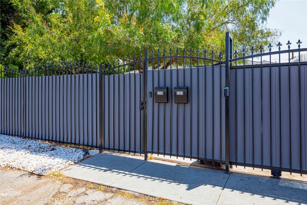 6206 Camellia Property Photo 4