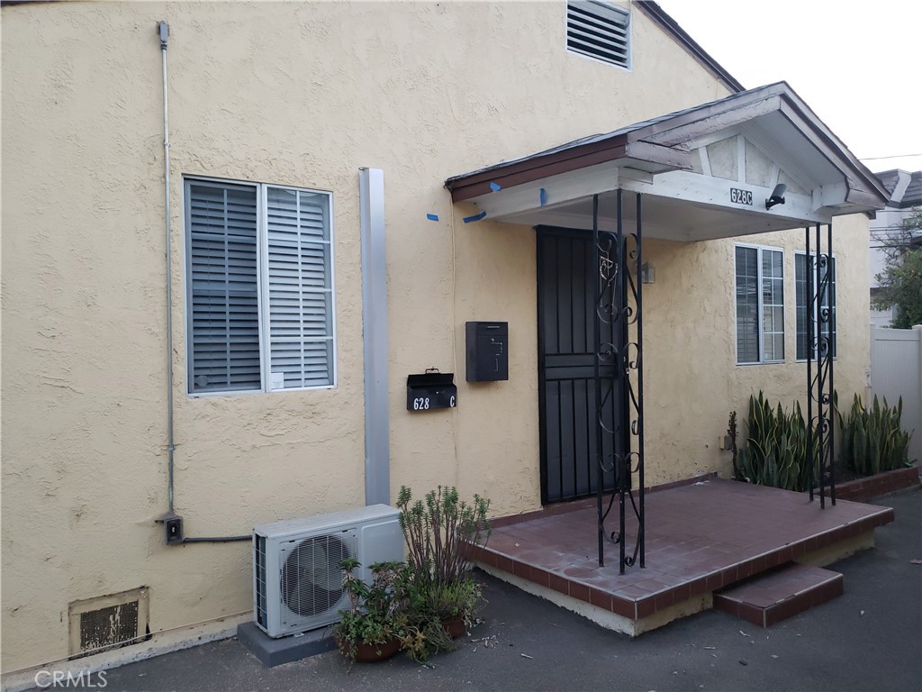 628 W California Avenue C Property Photo 3