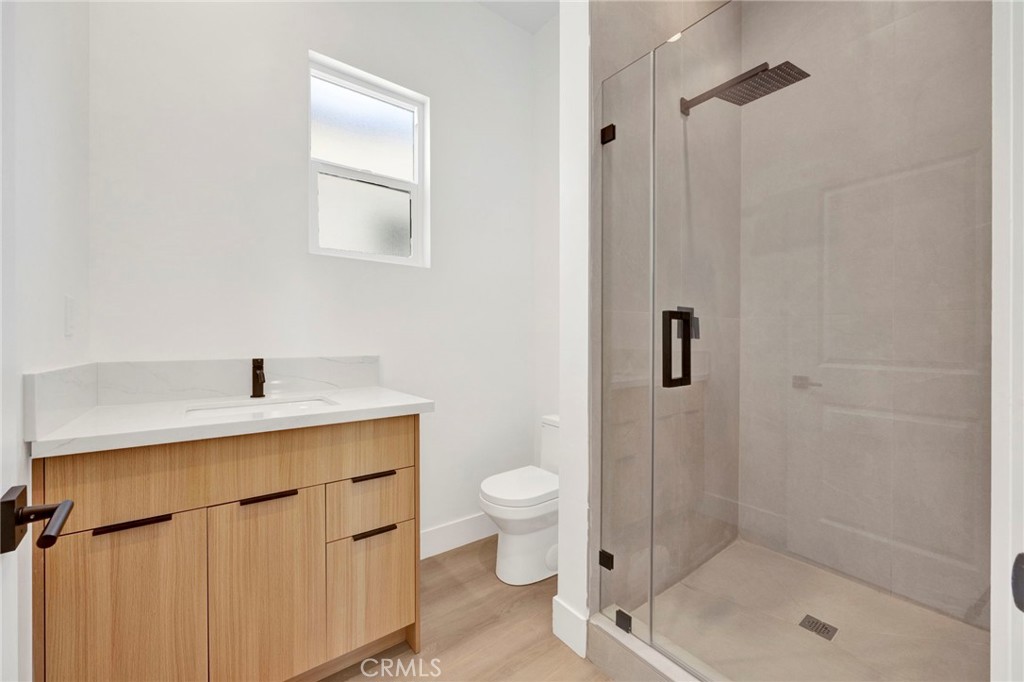 6736 Gentry Avenue Property Photo 7