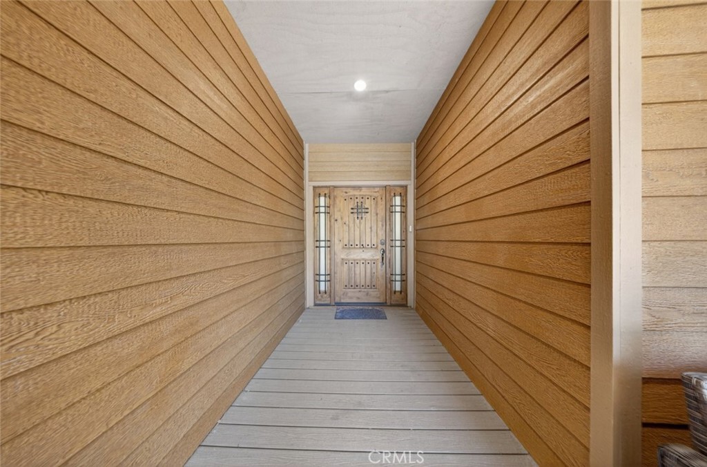 1805 Matterhorn Property Photo 5