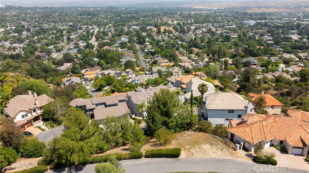 23805 Bella Vista Drive Property Photo 8