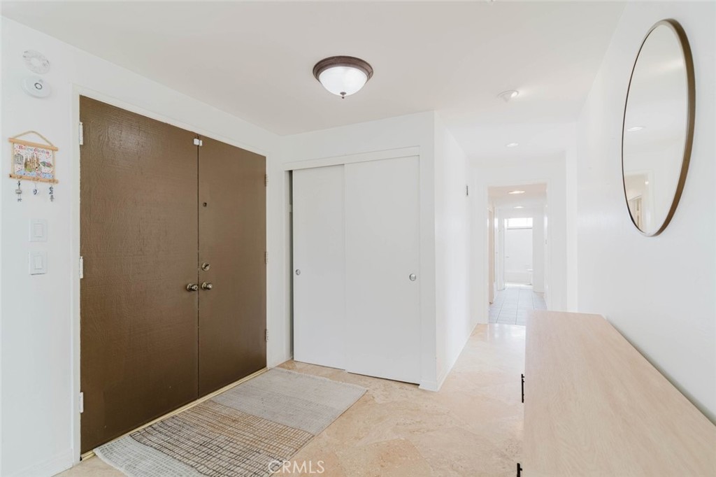 906 Whitehaven Terrace Property Photo 5