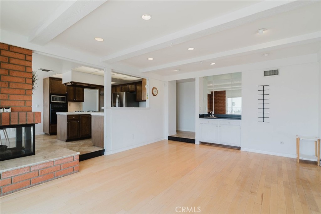 906 Whitehaven Terrace Property Photo 9